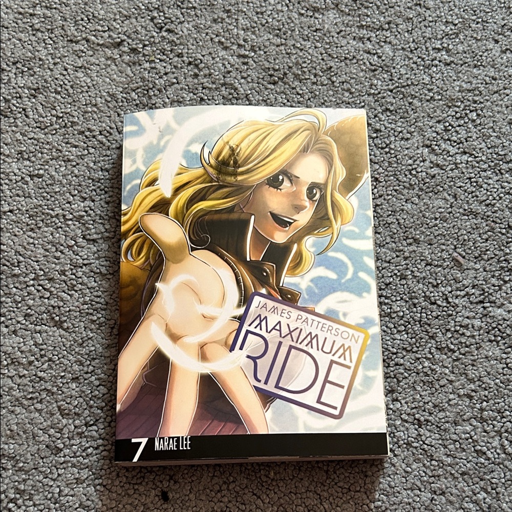 Maximum Ride Manga Volume 7